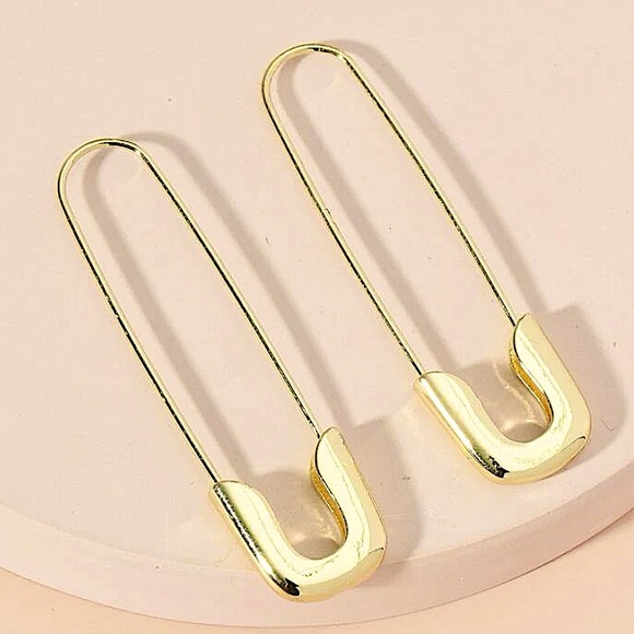 Safety Pin Gold Plated Oversized Earrings - Picture 2 of 4